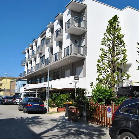 Diamante Colazione Xl Parcheggio Gratis A 5 Chilometri Da Fiera