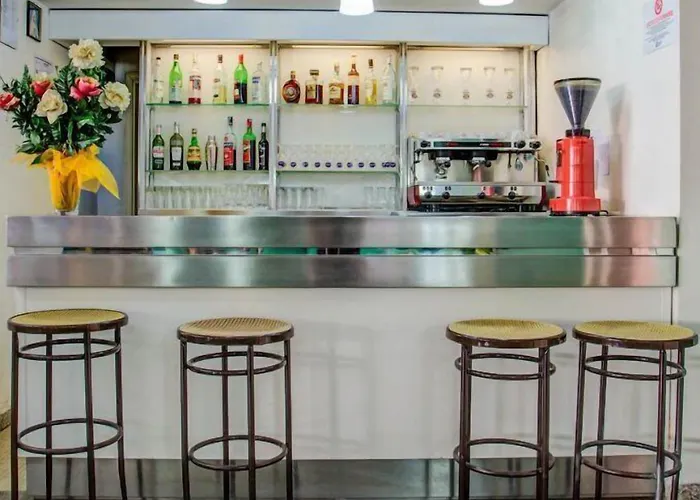 Diamante Colazione Xl Parcheggio Gratis A 5 Chilometri Da Fiera 3* Rímini