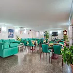 Otel Diamante Colazione Xl Parcheggio Gratis A 5 Chilometri Da Fiera 3*