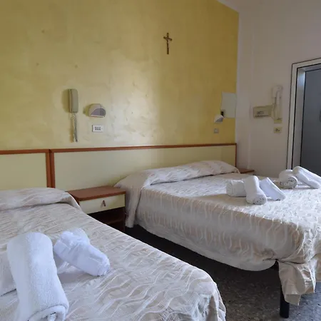 Diamante Colazione Xl Parcheggio Gratis A 5 Chilometri Da Fiera רימיני