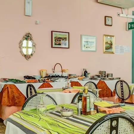 מלון Diamante Colazione Xl Parcheggio Gratis A 5 Chilometri Da Fiera 3*