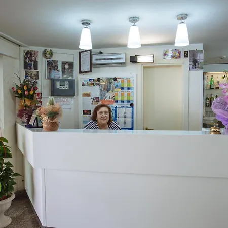 מלון Diamante Colazione Xl Parcheggio Gratis A 5 Chilometri Da Fiera 3*