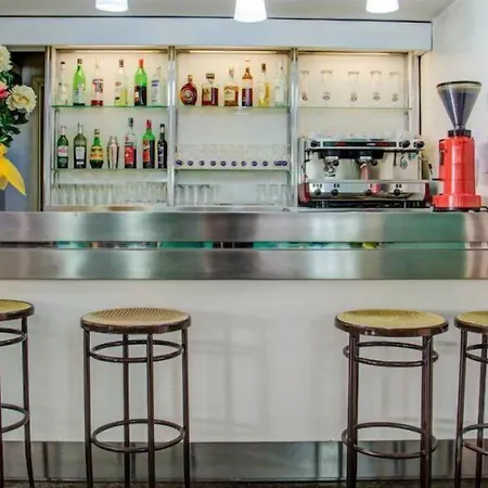 Diamante Colazione Xl Parcheggio Gratis A 5 Chilometri Da Fiera 3* Rimini