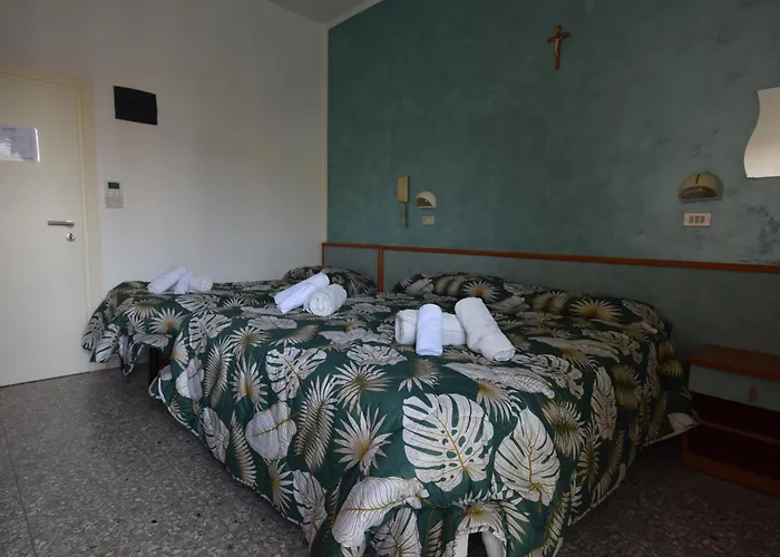 Hotel Diamante Colazione Xl Parcheggio Gratis A 5 Chilometri Da Fiera Rimini