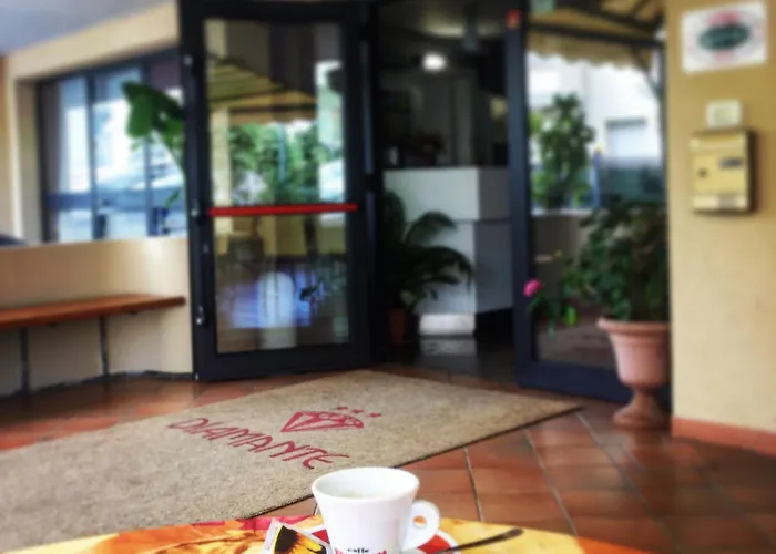 Diamante Colazione Xl Parcheggio Gratis A 5 Chilometri Da Fiera 3*