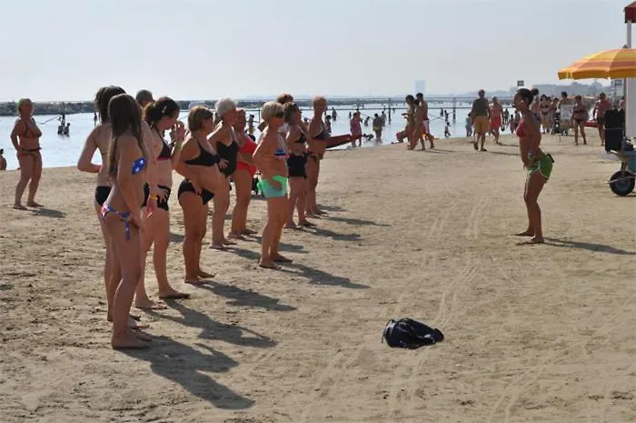 Diamante Colazione Xl Parcheggio Gratis A 5 Chilometri Da Fiera Otel Rimini