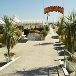 Diamante Colazione Xl Parcheggio Gratis A 5 Chilometri Da Fiera Ξενοδοχείο