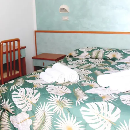 Diamante Colazione Xl Parcheggio Gratis A 5 Chilometri Da Fiera 3*