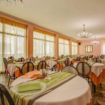 فندق Diamante Colazione Xl Parcheggio Gratis A 5 Chilometri Da Fiera ريميني