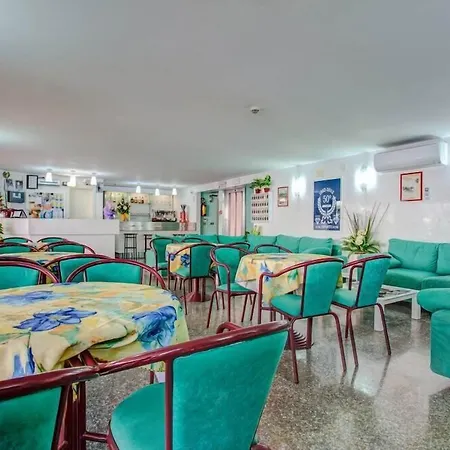 فندق Diamante Colazione Xl Parcheggio Gratis A 5 Chilometri Da Fiera ريميني