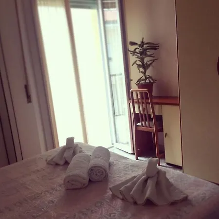 Diamante Colazione Xl Parcheggio Gratis A 5 Chilometri Da Fiera فندق ريميني