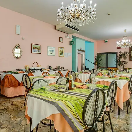 Otel Diamante 5 Minuti Dalla Fiera Di 3*