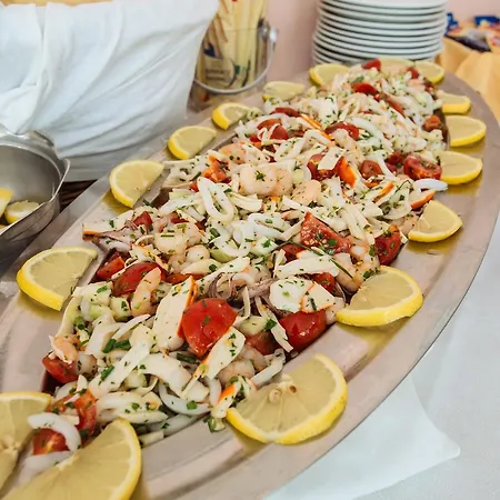 فندق Diamante Colazione Xl Parcheggio Gratis A 5 Chilometri Da Fiera