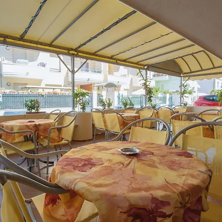 Otel Diamante 5 Minuti Dalla Fiera Di
