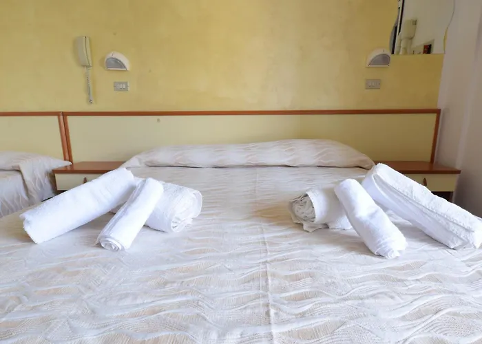 Diamante Colazione Xl Parcheggio Gratis A 5 Chilometri Da Fiera Szálloda